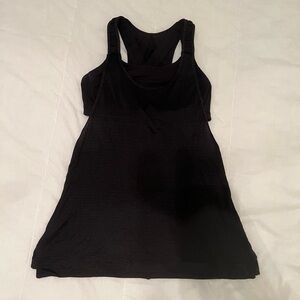 Lululemon tank size 8